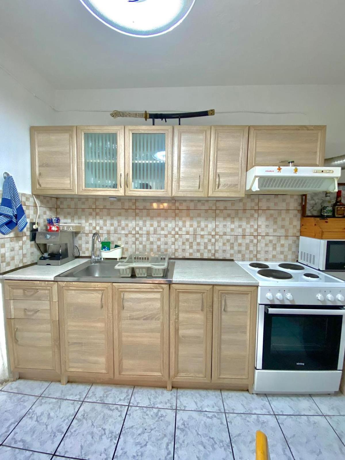 בית הארחה Sárkhos 	Aggelina מראה חיצוני תמונה