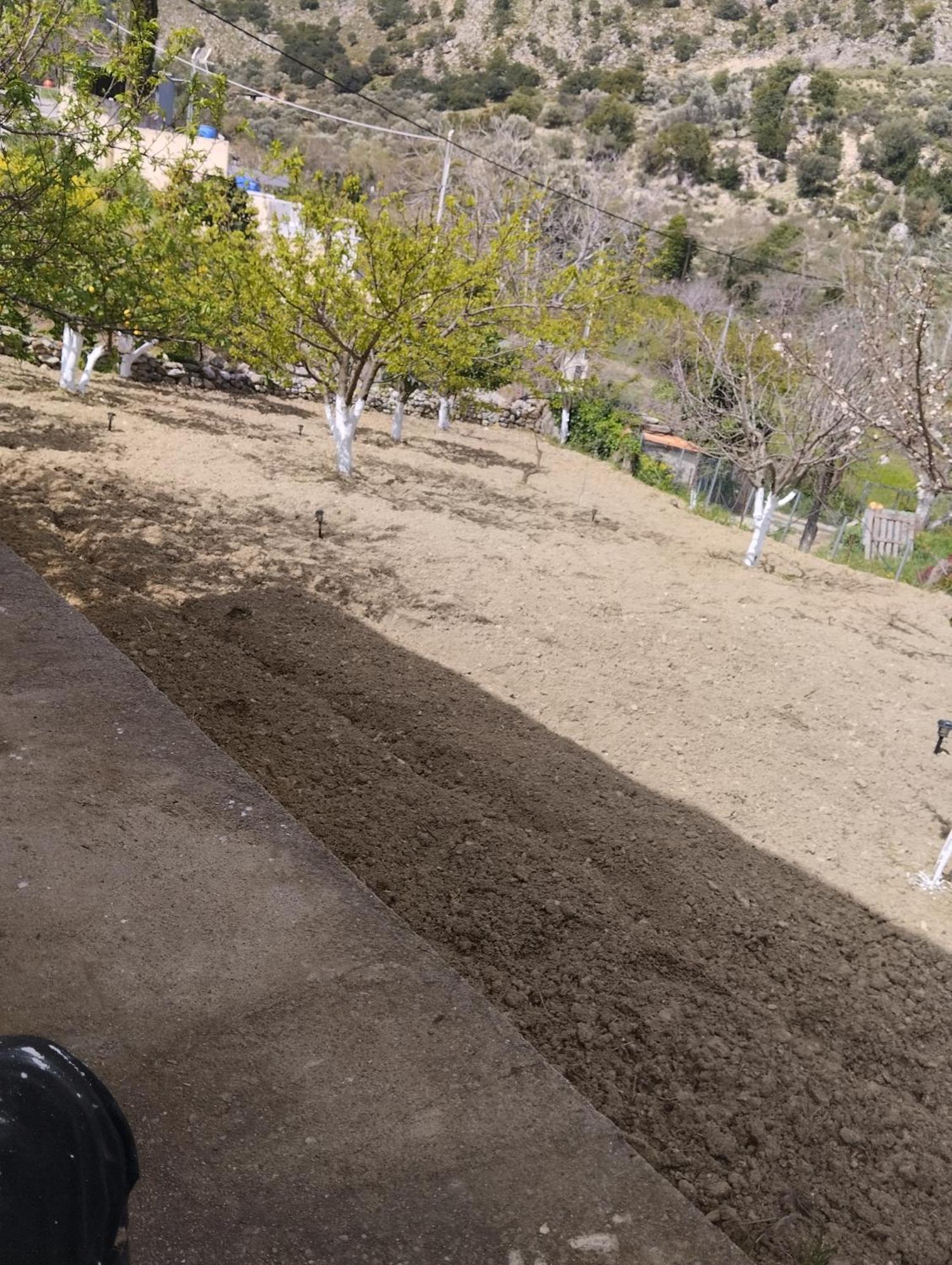 בית הארחה Sárkhos 	Aggelina מראה חיצוני תמונה